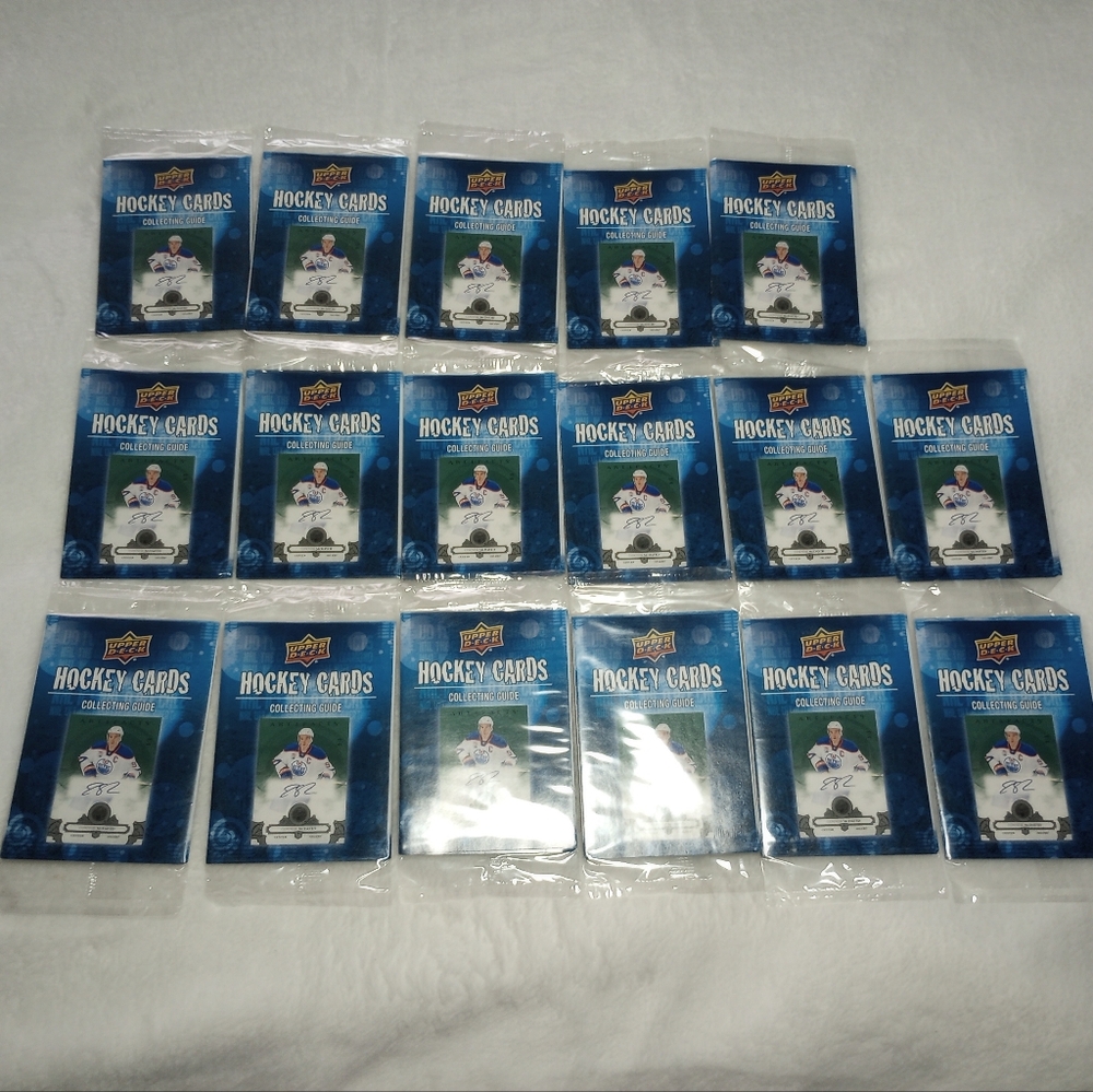 Upper Deck Hockey Cards 2017 - 2018 Collectors Guide Sealed Packs Lot Of 17 New